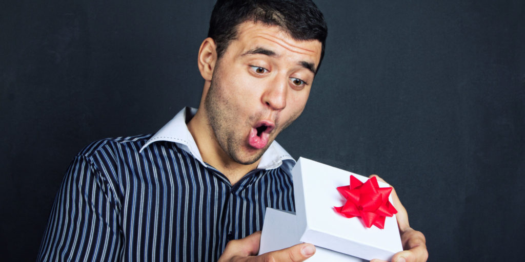 Cateva idei de cadouri cu care sa surprinzi un barbat