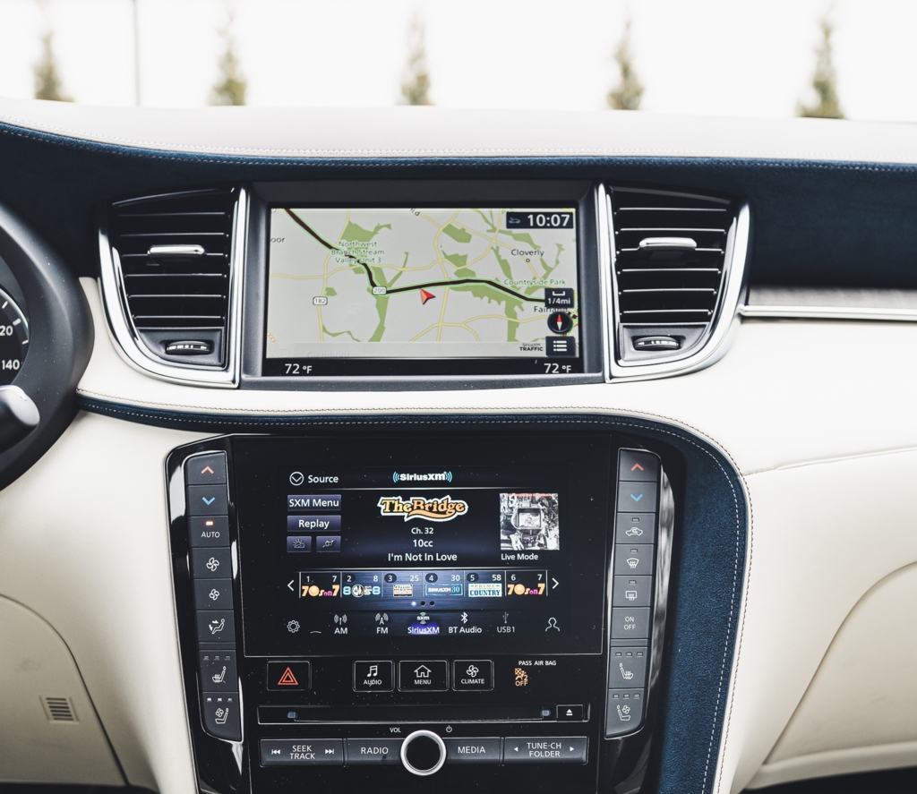 Sisteme de navigație pentru mai multe tipuri de mașini